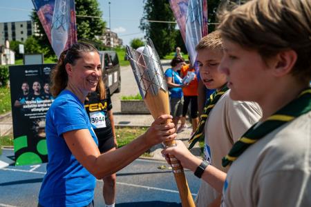 Slovenska_bakla_na_Mirni_foto_OKS (17)
